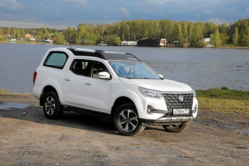 Oting Palasso:    ,     