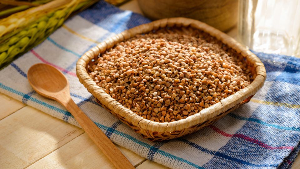 Хозяйки годами готовили гречку неправильно: вот почему ее нельзя так варить