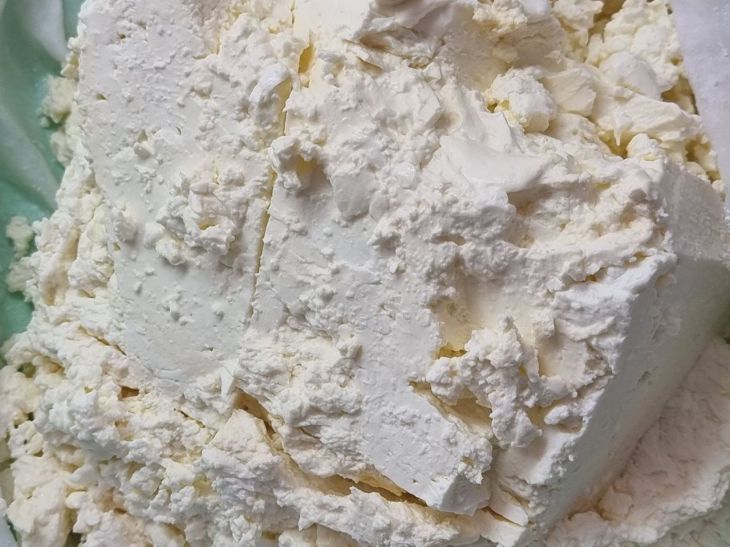 Почему полезно есть творог: кому стоит ввести этот продукт в свой рацион