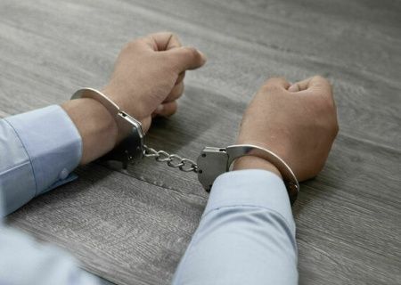 Подростки под прицелом: новое законодательство о диверсиях и терроризме