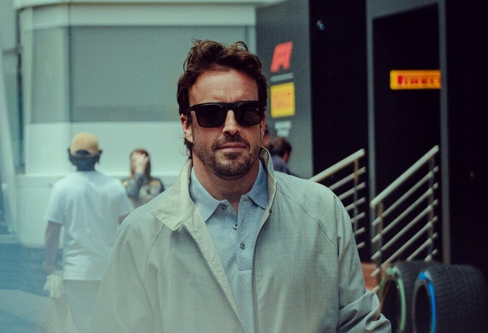 Алонсо критикует Лас-Вегас: трасса Формулы 1 под угрозой безопасности