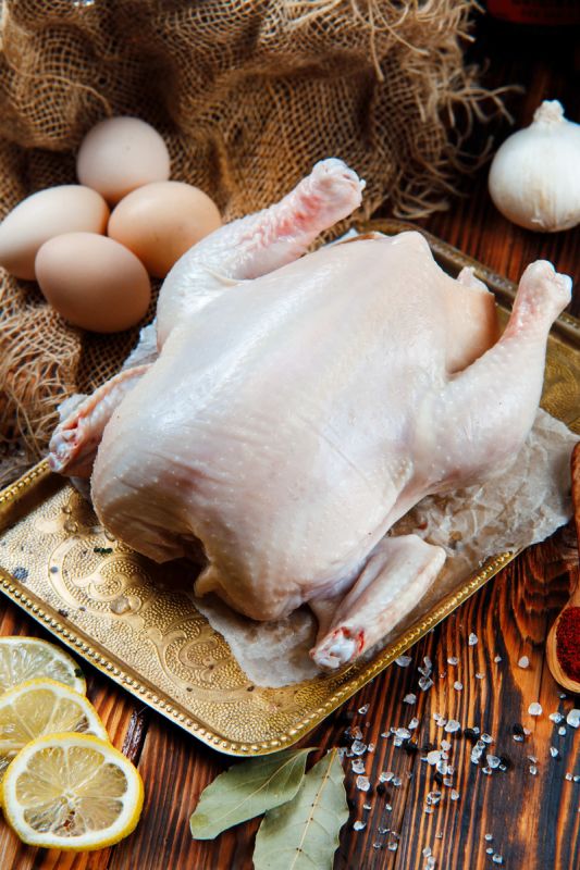 Кому верить: мыть курицу или не мыть? Раскрываем секреты безопасного приготовления