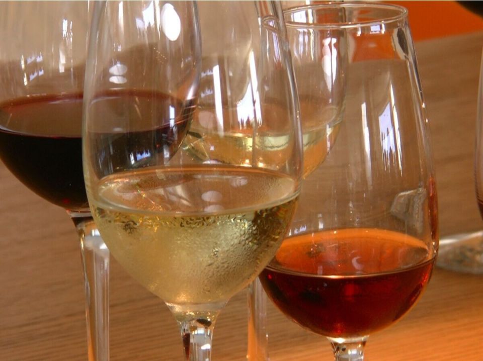 Идеальная температура для наслаждения вином: советы эксперта