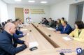 По поручению Виталия Павловича Хоценко встретились с застройщиками, чтобы обсудить обеспечение жителей новых микрорайонов медицинскими учреждениями.