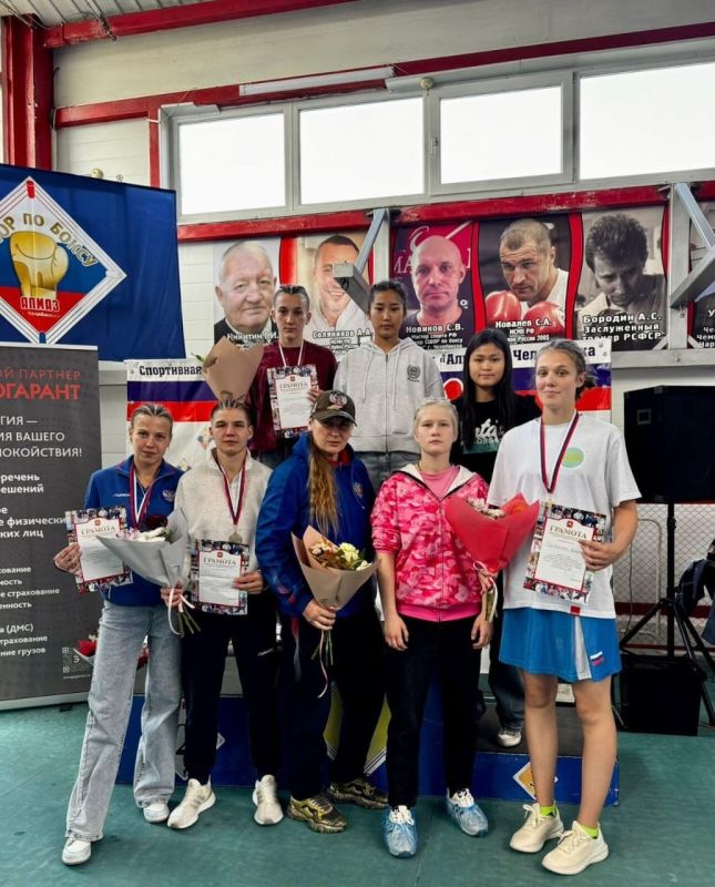   4       ,              ,  