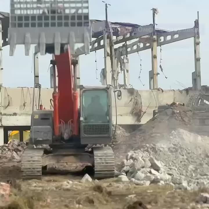  :        