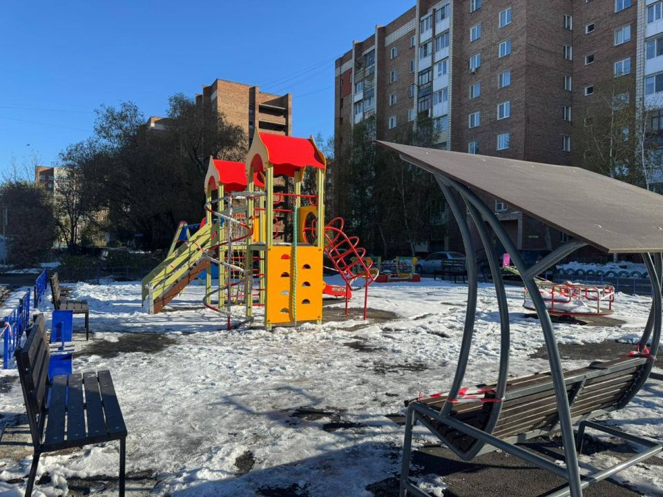 На улице Блюхера завершается благоустройство нового общественного пространства