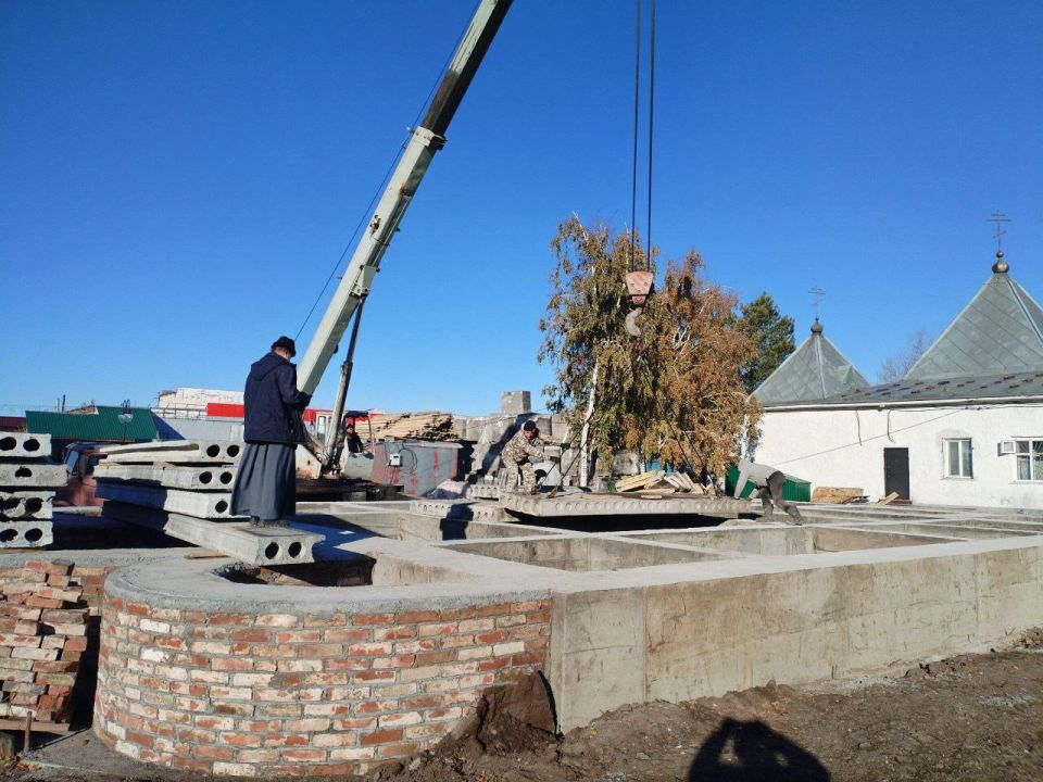В Русской Поляне успешно завершён второй этап возведения фундамента нового храма в честь святителя Луки Крымского