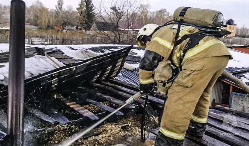 #пожарызасутки.   19 октября в 17:24 В селе Соляное Черлакского района горела баня