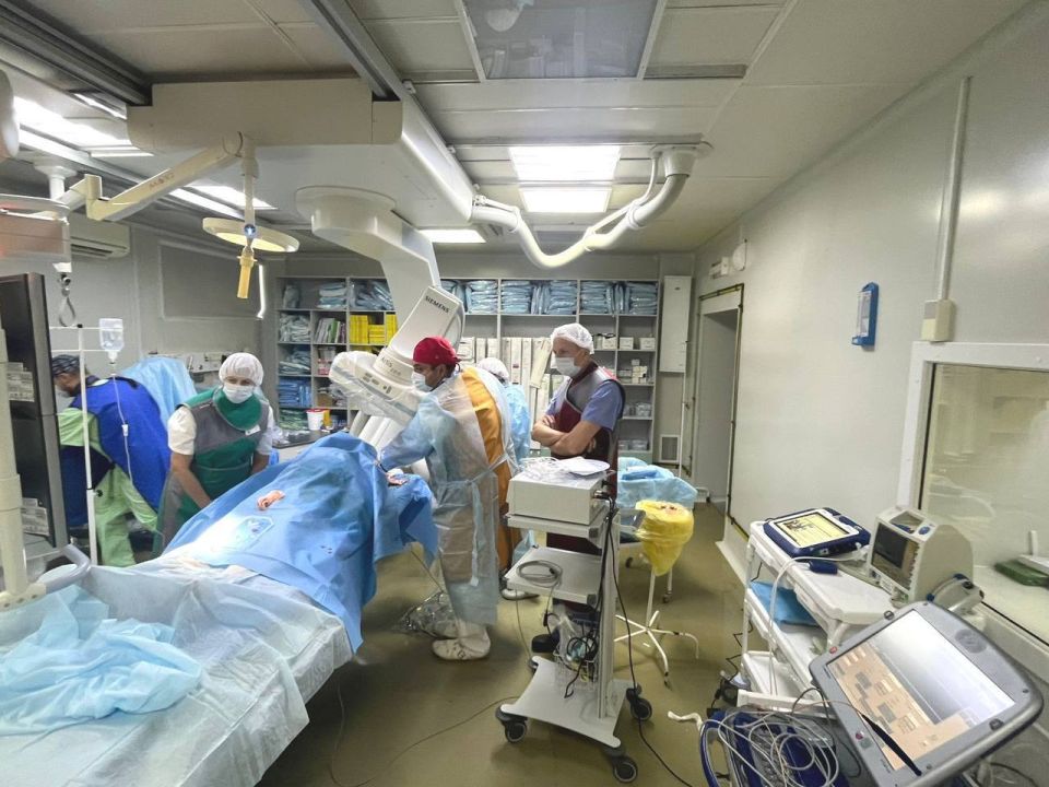 Хирурги КМСЧ № 9 спасли пациента от внутреннего кровотечения с помощью медицинского клея