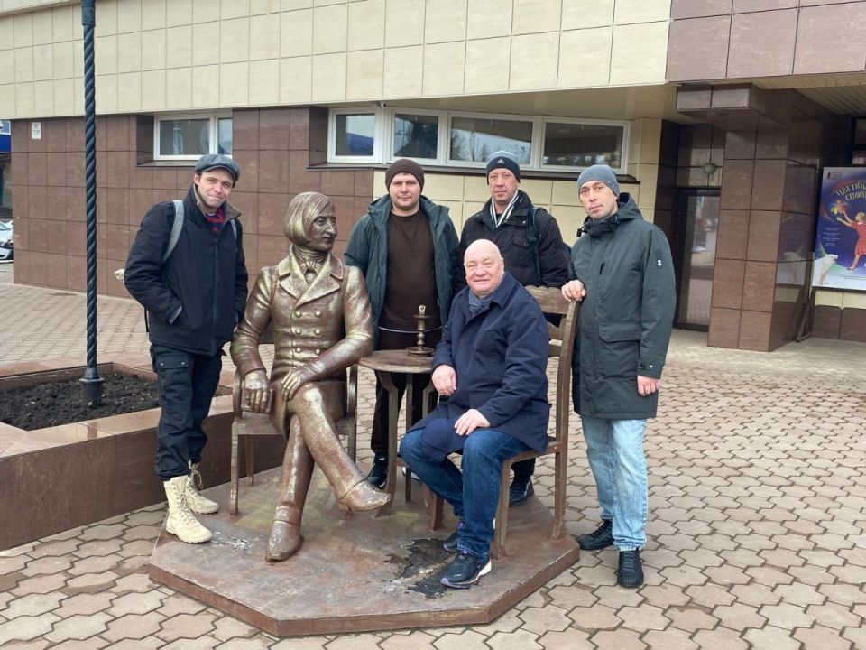 Из будущей Культурной столицы России - 2026 - на «Большие гастроли»: актеры Северного драматического театра имени М.А. Ульянова выступят на сцене Бугурусланского драматического театра имени Н.В. Гоголя в Оренбургской области Из будущей Культурной столицы России - 2026 - на «Большие гастроли»: актеры Северного драматического театра имени М.А. Ульянова выступят на сцене Бугурусланского драматического театра имени Н.В. Гоголя в Оренбургской области