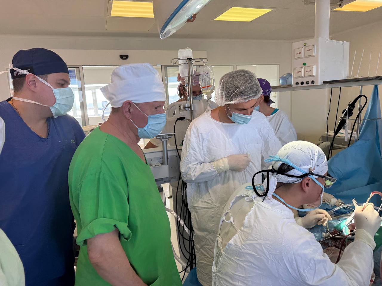 Новые методики осваивают кардиохирурги Областной клинической больницы Новые методики осваивают кардиохирурги Областной клинической больницы