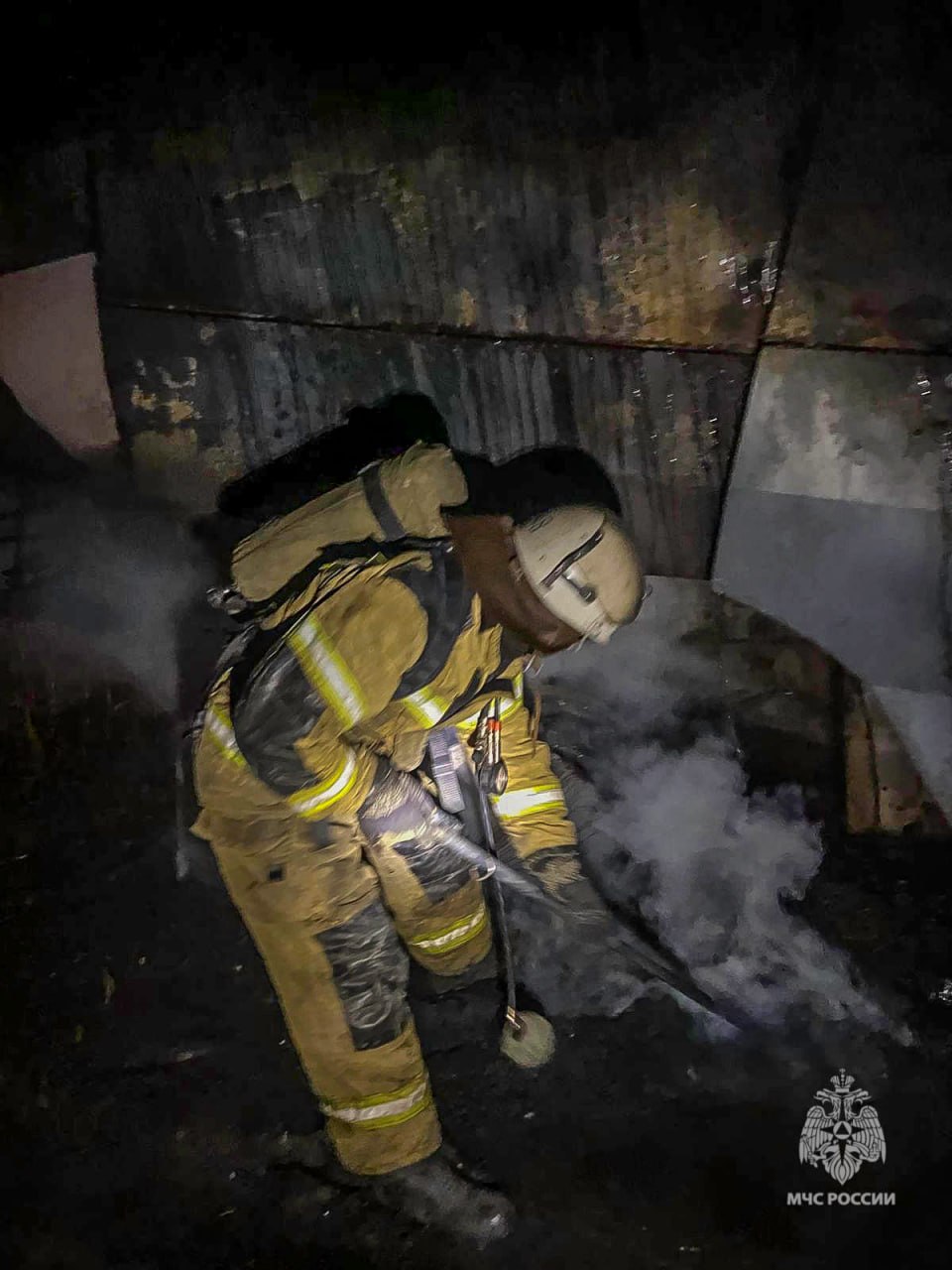 #пожарызасутки.   26 октября в 20:19 В Благовещенке в Калачинском районе горел зерноуборочный комбайн в поле