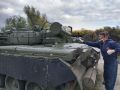 Танк T-80 на улице Щербанёва обновил цвет