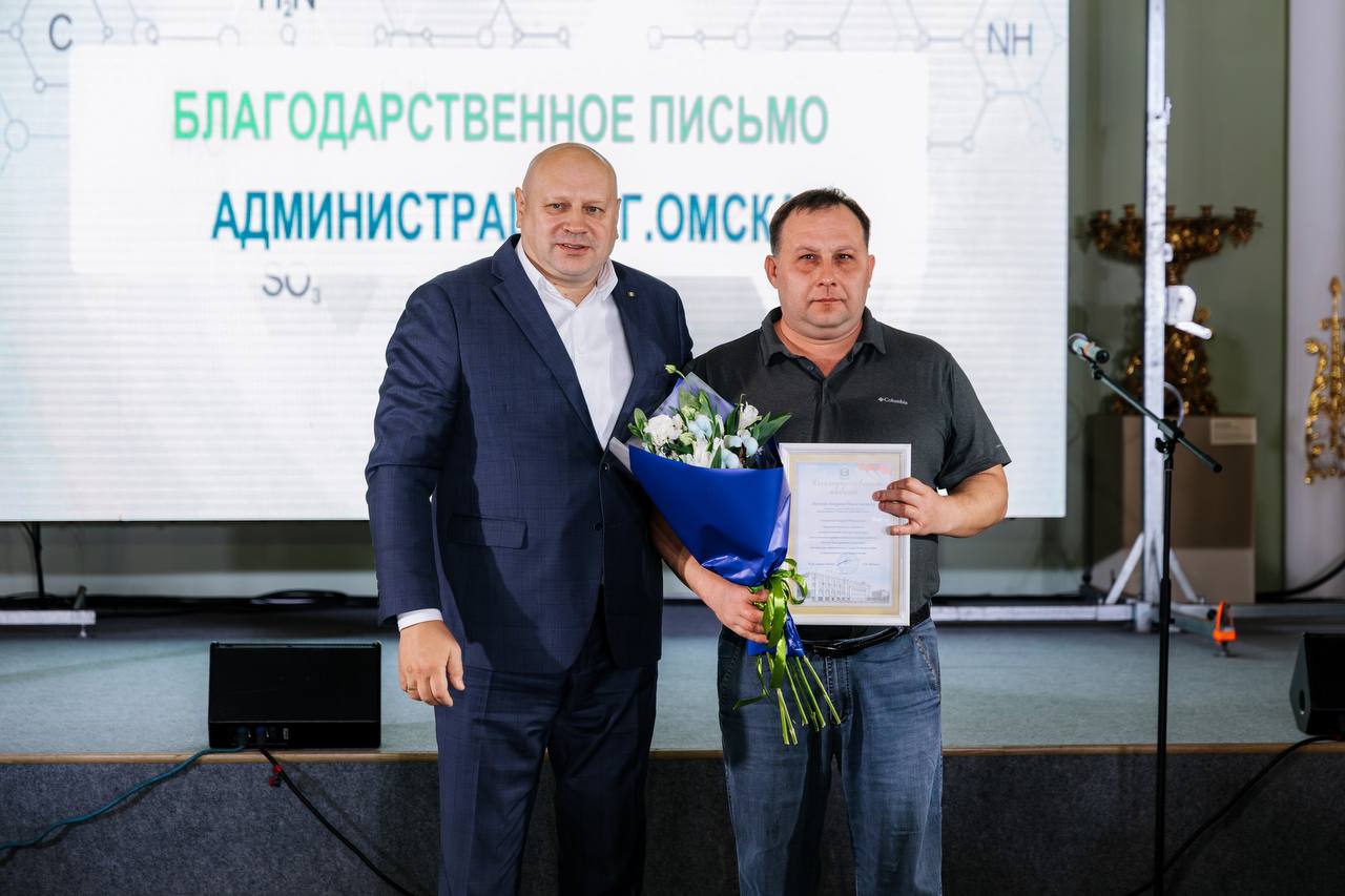 63 года назад в Омске начало работу одно из крупнейших в стране нефтехимических предприятий — завод «Омский каучук» 63 года назад в Омске начало работу одно из крупнейших в стране нефтехимических предприятий — завод «Омский каучук»