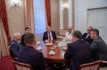 Вручил благодарственные письма областного парламента и благодарности за оказываемую помощь от воинских частей, находящихся в зоне СВО