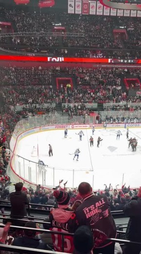 «Авангард» открывает счёт в матче