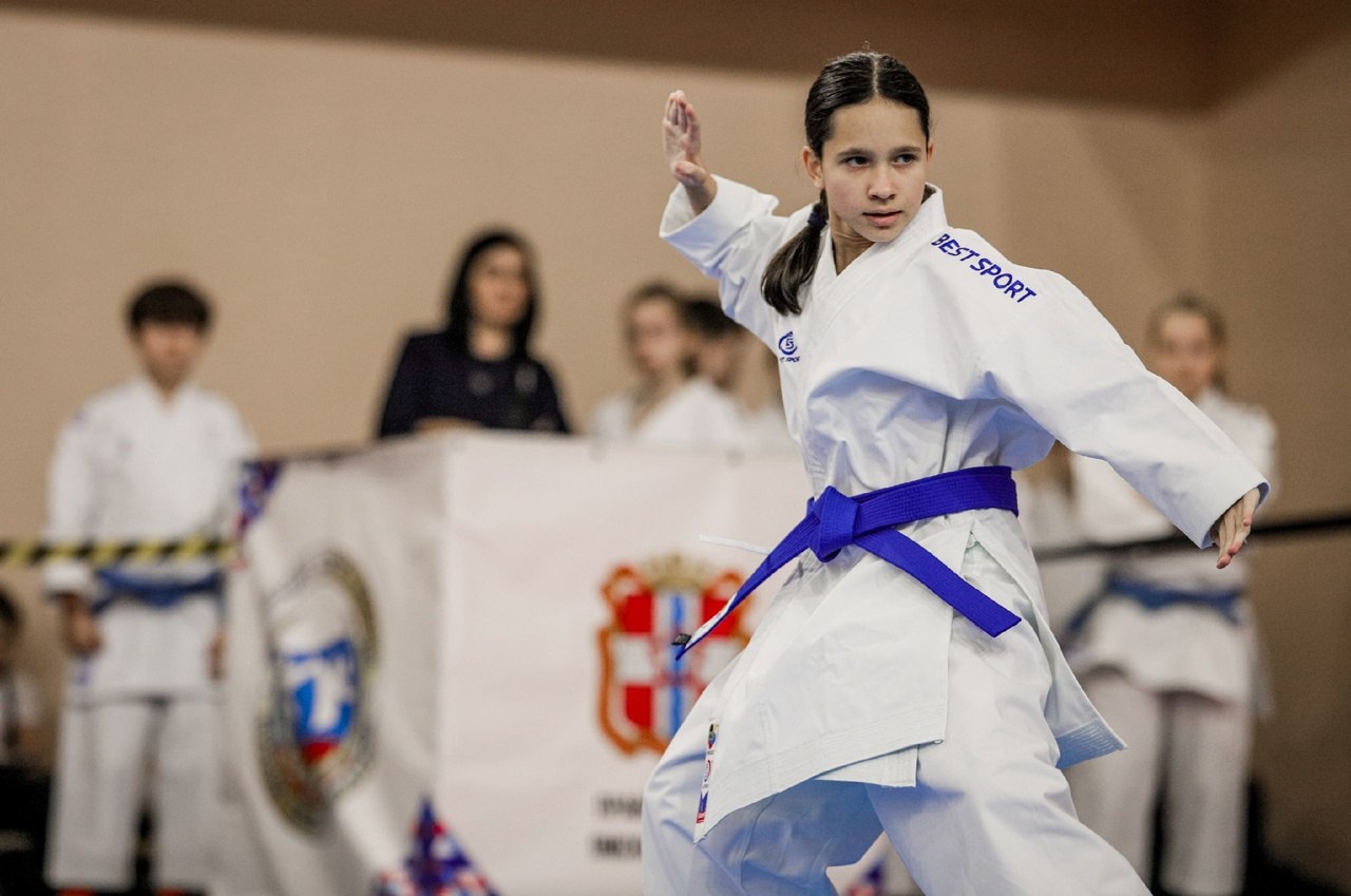 Омские каратисты разыграли медали первенства региона Омские каратисты разыграли медали первенства региона