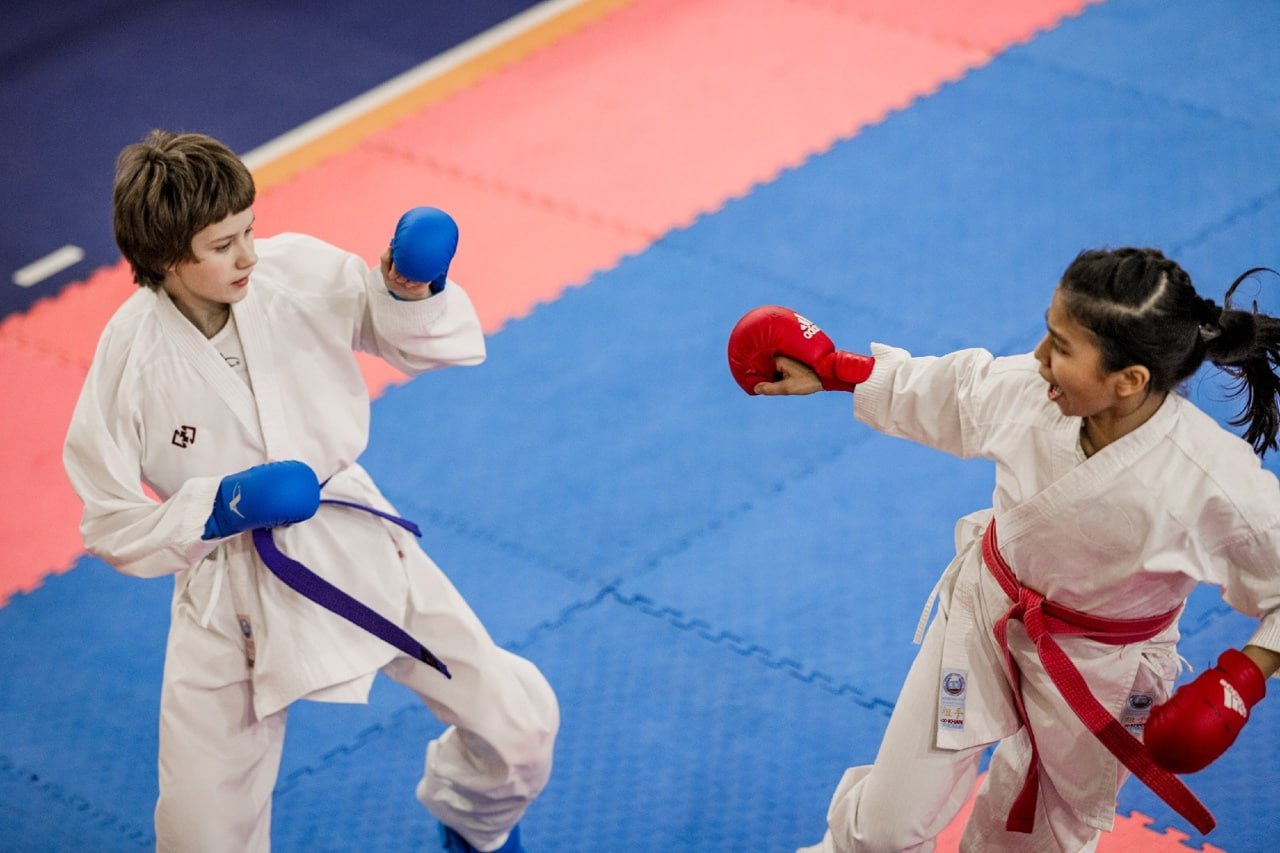 Омские каратисты разыграли медали первенства региона Омские каратисты разыграли медали первенства региона