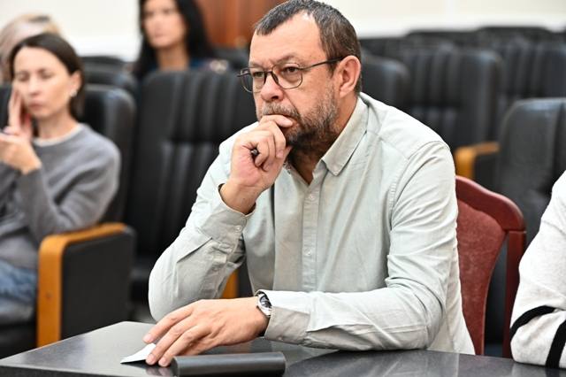 Представители омской полиции, Прокуратуры и Следственного комитета поделились актуальной информацией о современных угрозах в сфере кибербезопасности Представители омской полиции, Прокуратуры и Следственного комитета поделились актуальной информацией о современных угрозах в сфере кибербезопасности