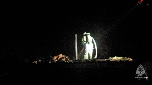 #пожарызасутки.   28 октября в 18:38 В Калачинске горела кровля бани