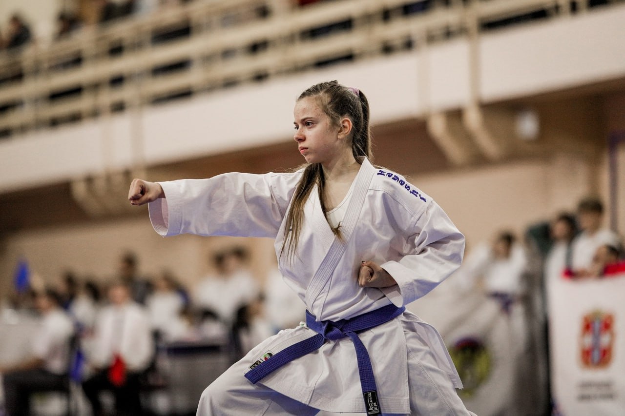 Омские каратисты разыграли медали первенства региона Омские каратисты разыграли медали первенства региона