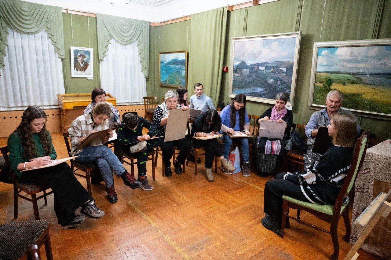 «Ночь искусств» пройдет с 1 по 4 ноября и охватит более 30 площадок в Омске и муниципальных районах Омской области.  «Ночь искусств» пройдет с 1 по 4 ноября и охватит более 30 площадок в Омске и муниципальных районах Омской области.