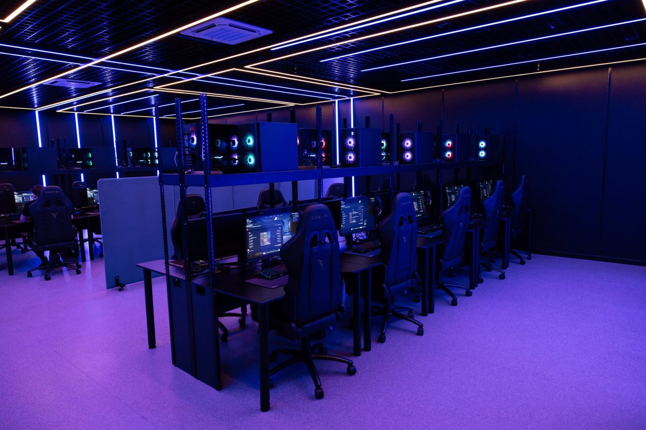 Фиджитал-центр Омской области – взгляд в будущее современного спорта! Фиджитал-центр Омской области – взгляд в будущее современного спорта!