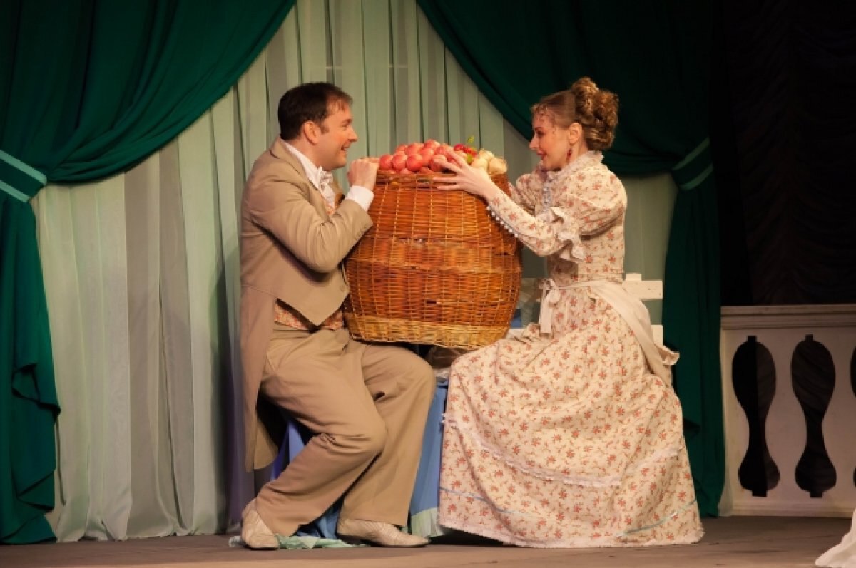 В Ночь искусств - 3 ноября в 19:00 в Литературном музее имени Ф.М. Достоевского состоится спектакль Городского драматического театра им. Л.И. Ермолаевой «Предложение» по произведению А.П. Чехова