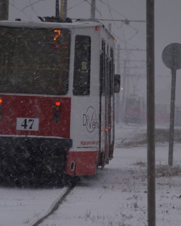 В Омске на ночь остановят трамваи №1, №2, №8 и троллейбус №15 изза аварии на теплотрассе