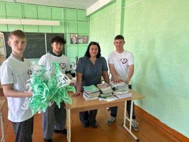 В Марьяновском районе волонтеры отряда «Я ДОБРОволец», организовали экологическую акцию — сбор макулатуры