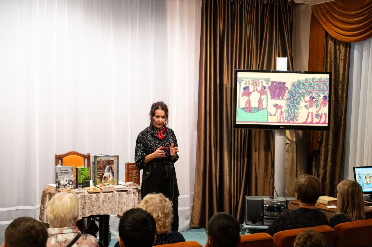 В Музее имени Ф.М. Достоевского стартовал новый литературно-художественный проект «Трезвые мысли» (16+), направленный на профилактику вредных привычек