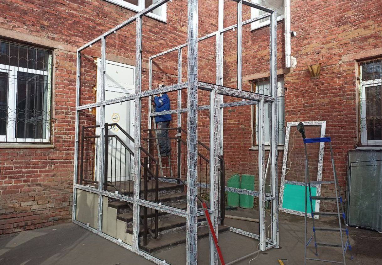 В Омске идет обновление поликлиник В Омске идет обновление поликлиник