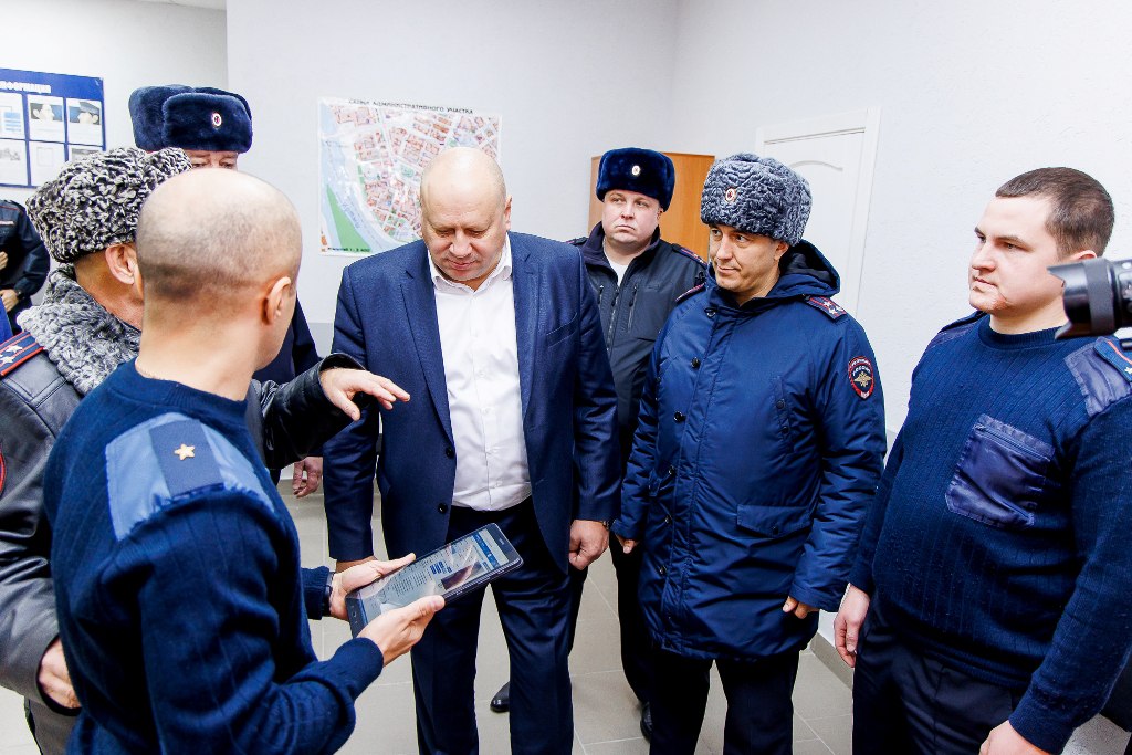 Второй за эту предпраздничную неделю участковый пункт полиции открылся в Омске Второй за эту предпраздничную неделю участковый пункт полиции открылся в Омске