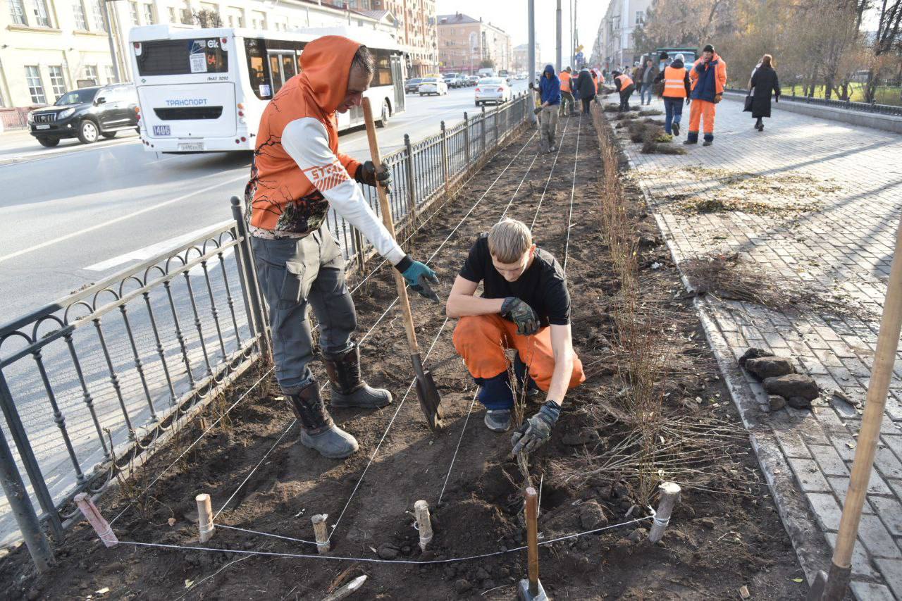 Сергей Шелест: Друзья, сегодня многие из вас, наверняка видели большое скопление людей в оранжевых жилетах на проспекте Маркса Сергей Шелест: Друзья, сегодня многие из вас, наверняка видели большое скопление людей в оранжевых жилетах на проспекте Маркса