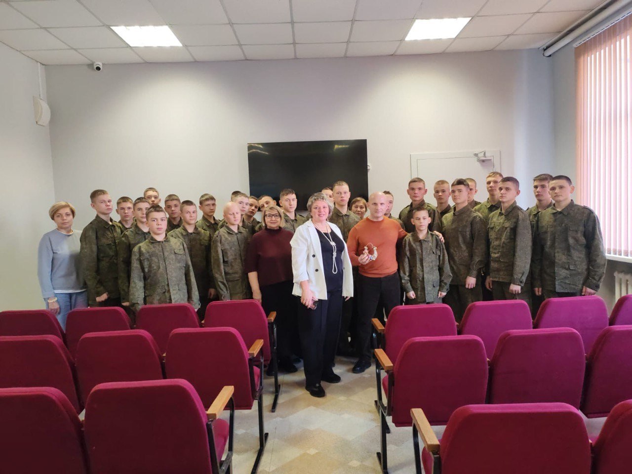 Финалист проекта «ПРОдвижение ГЕРОЕВ» встретился с воспитанниками Омского СУВУ