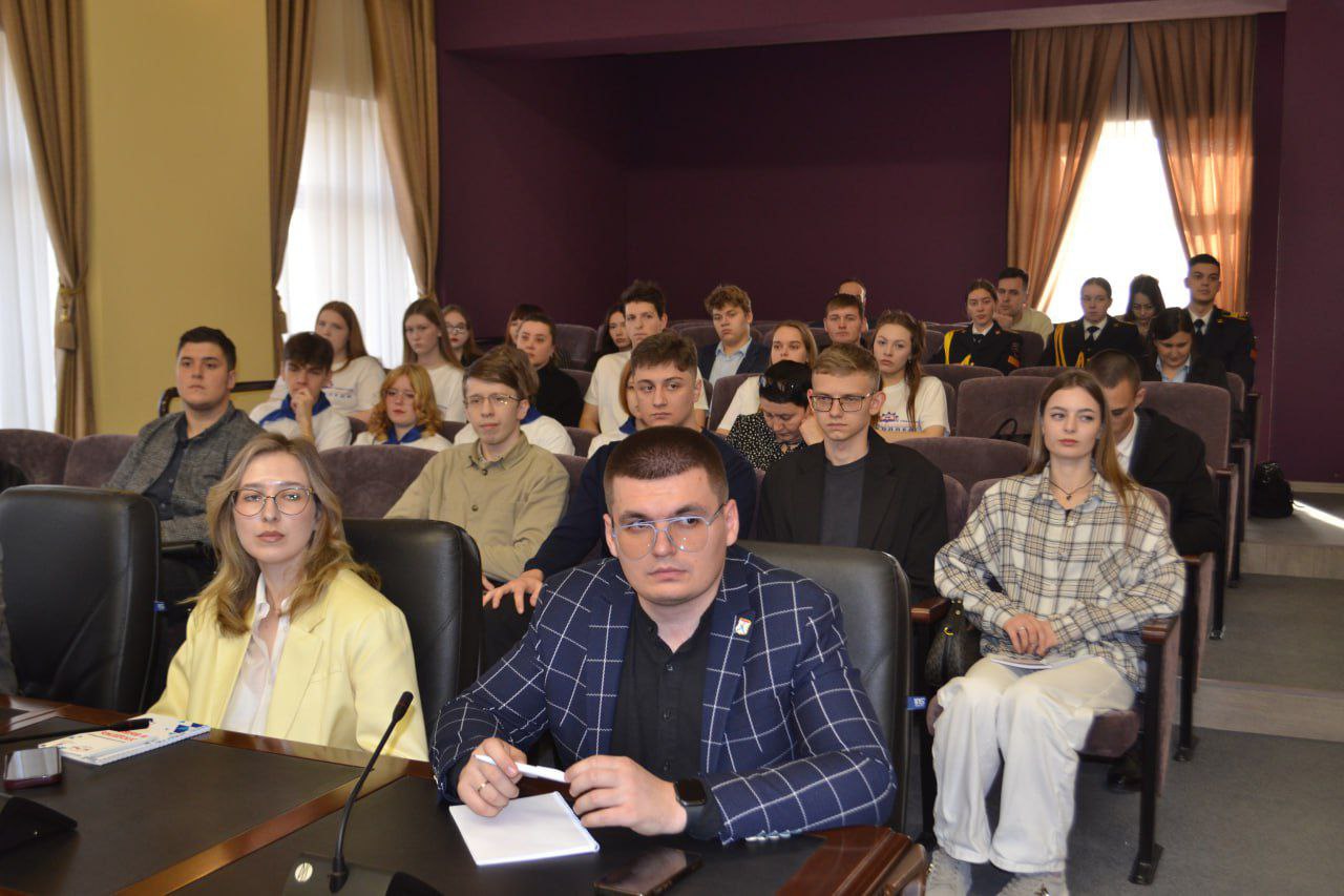 Названы имена победителей форума «Молодежь и выборы» Названы имена победителей форума «Молодежь и выборы»