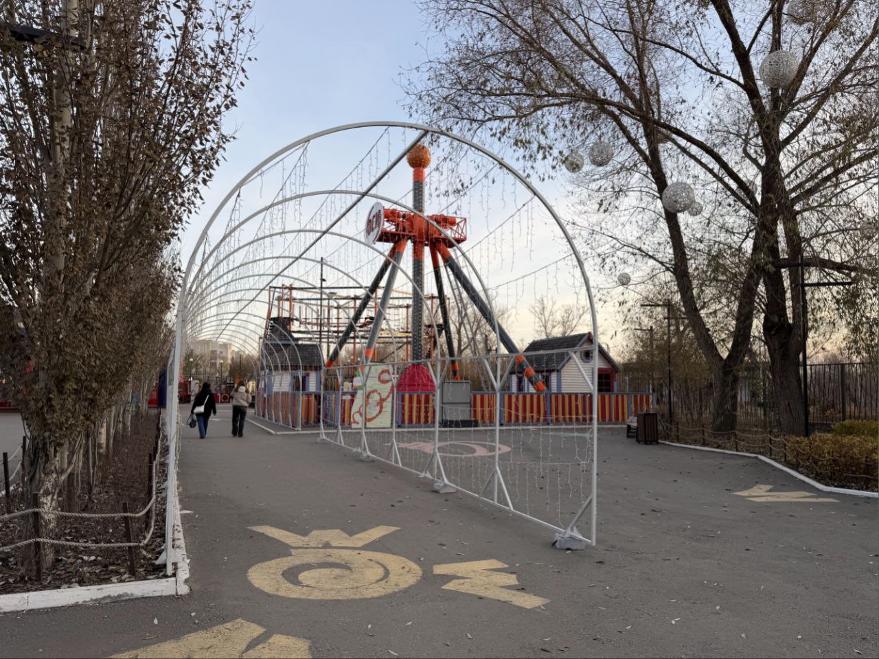 На Зеленом острове установили новогоднюю елку! На Зеленом острове установили новогоднюю елку!