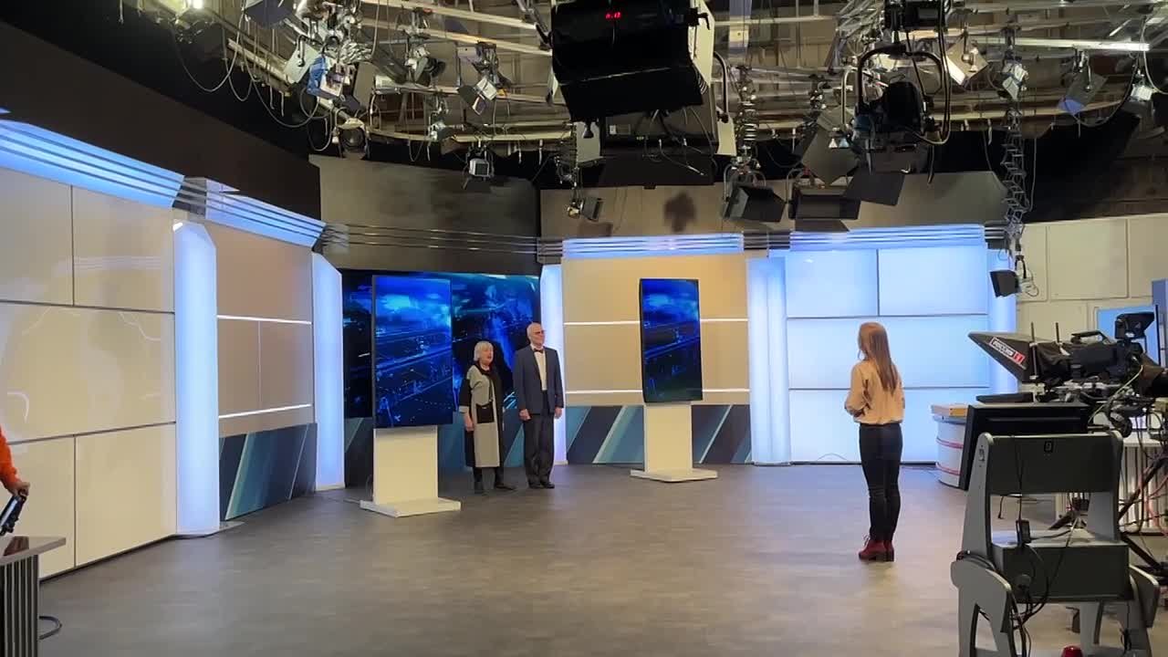 1234 На ГТРК "Иртыш" продолжаются приготовления к юбилейному концерту