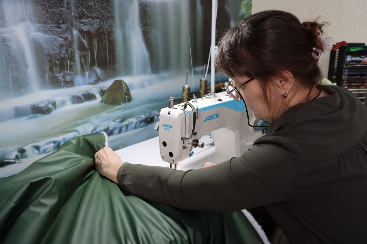 От всей души и умелых рук. В омских селах и городах идет своя тихая, но очень важная работа От всей души и умелых рук. В омских селах и городах идет своя тихая, но очень важная работа