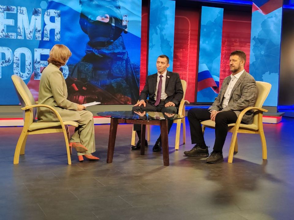 Ветеран СВО, финалист проекта «ПРОдвижение ГЕРОЕВ» Дмитрий Шарушинский принял участие в программе «Время Героев» на «12 канале»