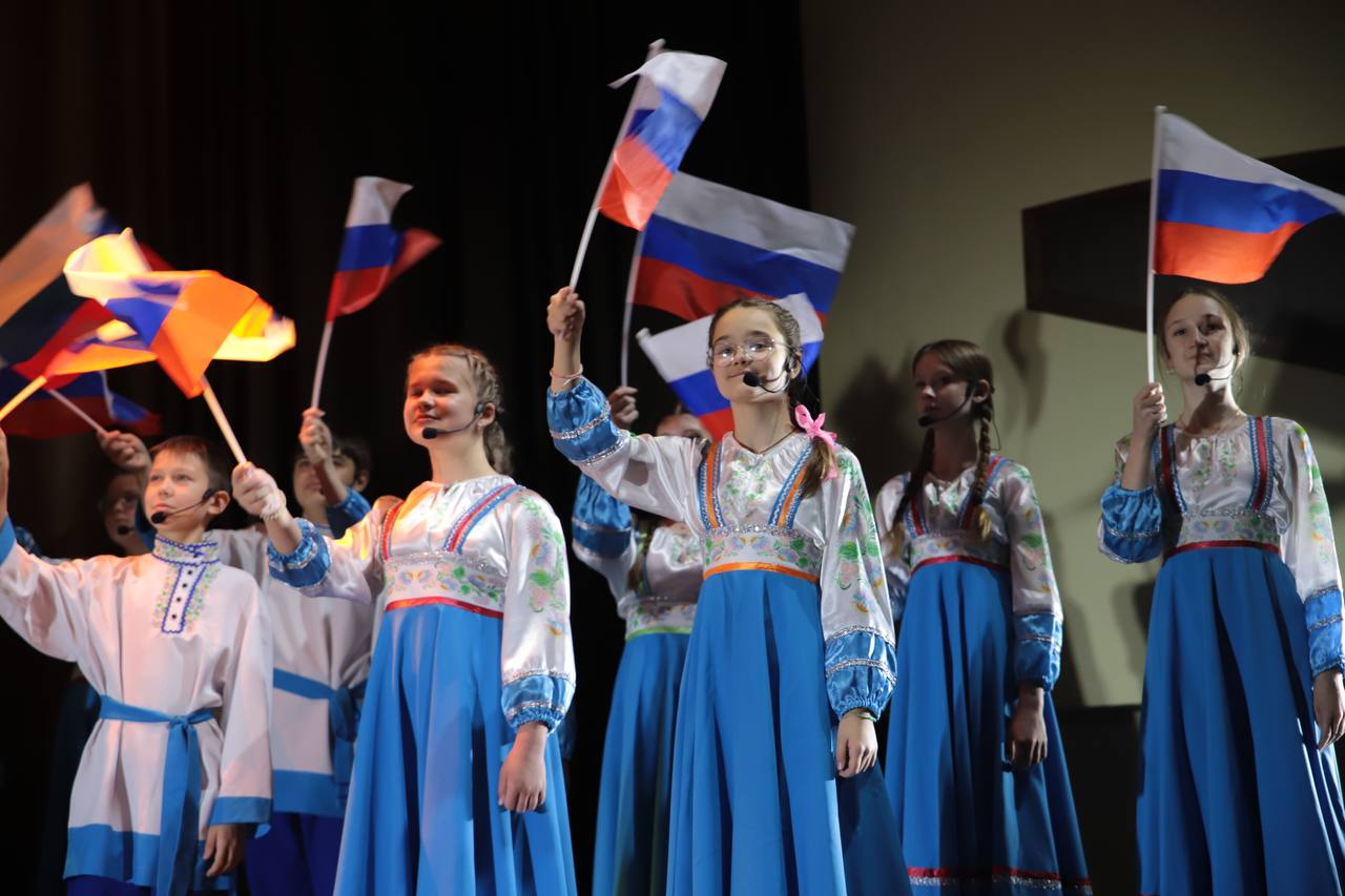 Накануне Дня народного единства в Омске прошёл фестиваль «Искусство — сила Отечества» Накануне Дня народного единства в Омске прошёл фестиваль «Искусство — сила Отечества»