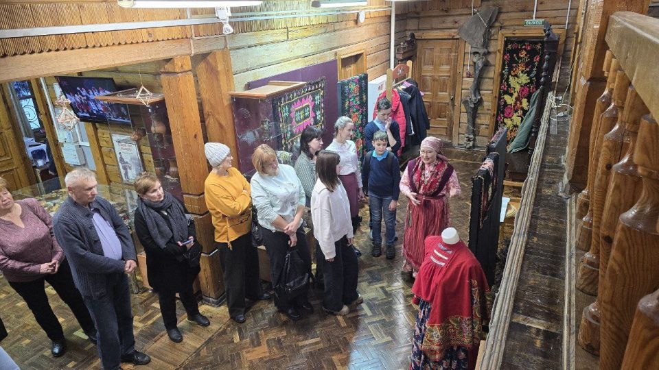 &quot; -2025&quot;        ( . , 6)