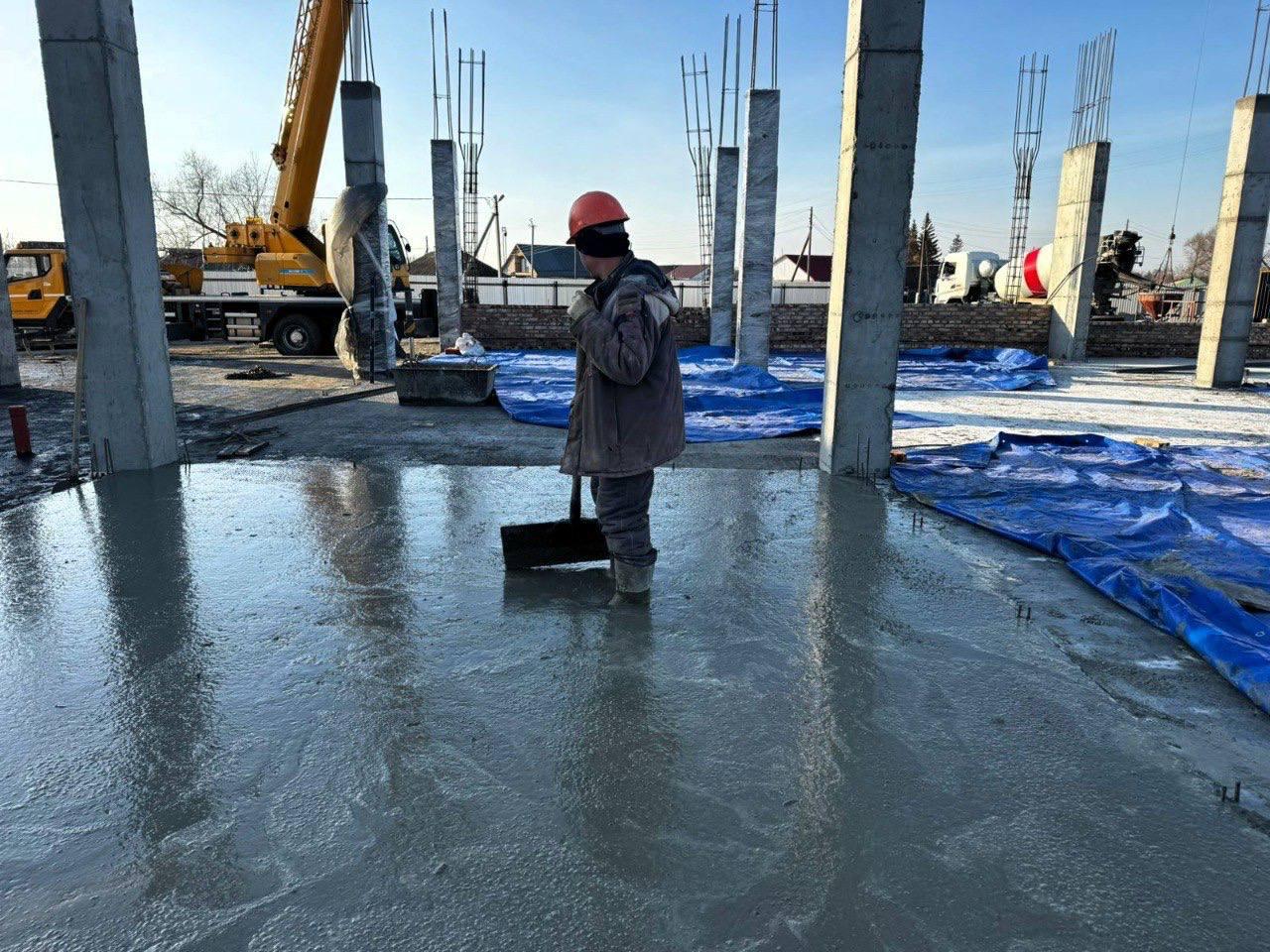 Стало известно, когда в Омской области откроется школа на полтысячи учеников