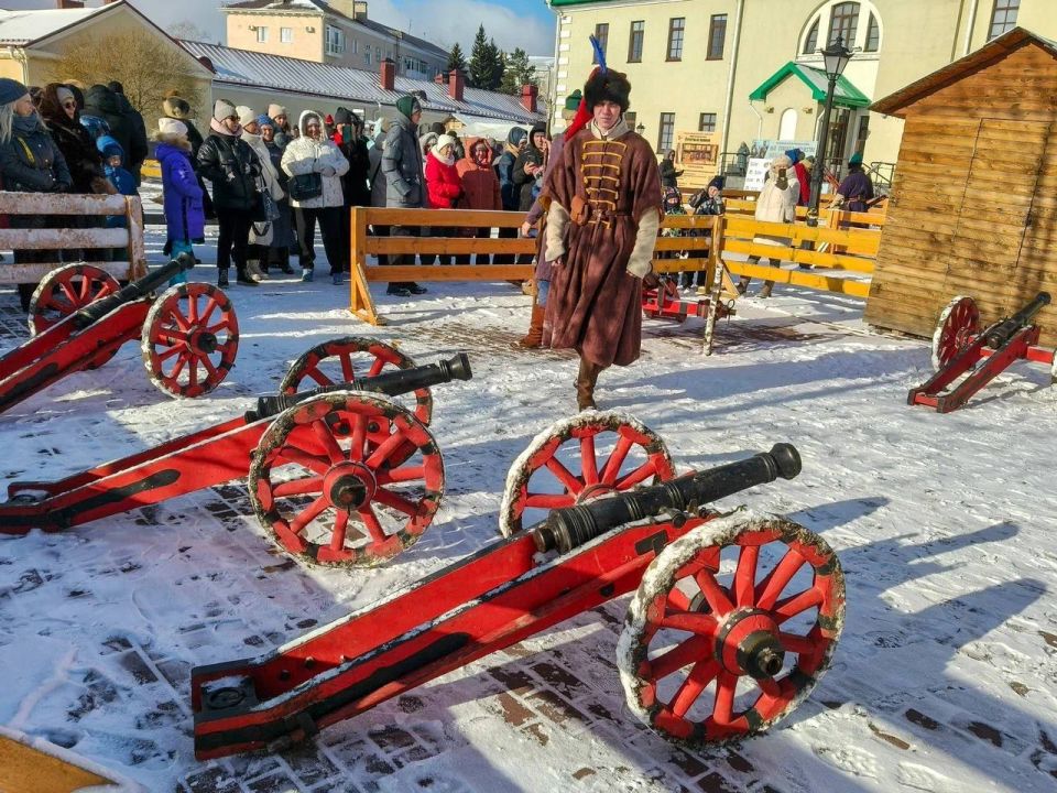 Виталий Хоценко: Прямо сейчас в Омской крепости проходит первый всероссийский фестиваль русской кухни Виталий Хоценко: Прямо сейчас в Омской крепости проходит первый всероссийский фестиваль русской кухни