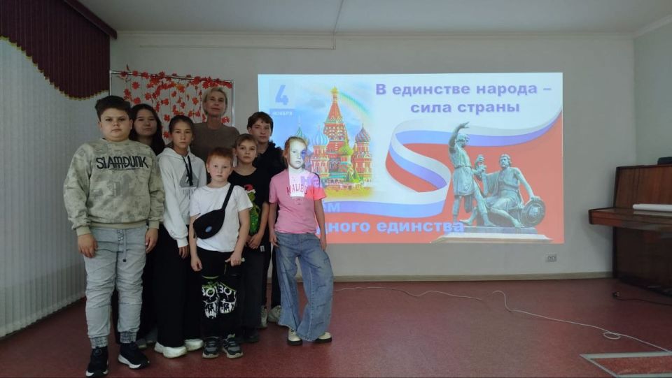 Патриотические акции, гастрономические мастер-классы и исторические викторины Патриотические акции, гастрономические мастер-классы и исторические викторины