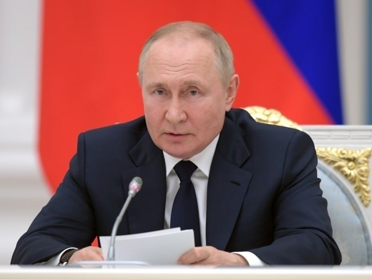 Президент Владимир Путин поздравил Виталия Хоценко и омичей с Днем народного единства