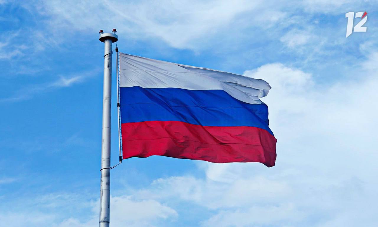 Владимир Путин поздравил Виталия Хоценко и жителей Омской области с Днём народного единства