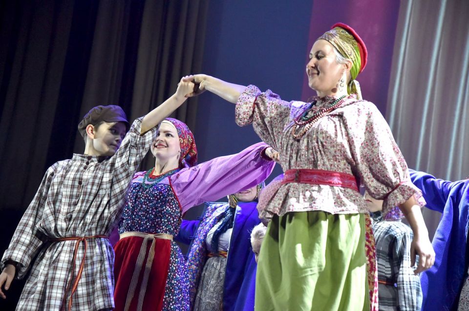 Традиции – не тренд, а бессмертная классика: в Омске прошел конкурс высокой моды национального костюма «Этно-Эрато» Традиции – не тренд, а бессмертная классика: в Омске прошел конкурс высокой моды национального костюма «Этно-Эрато»