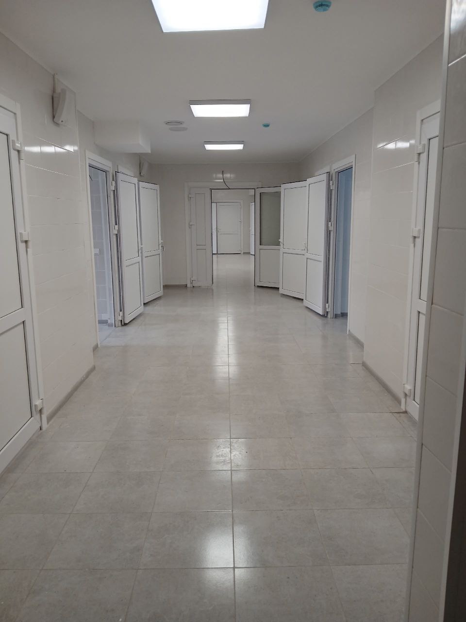 Виталий Хоценко сообщил о завершающем этапе капитального ремонта поликлиники Калачинской ЦРБ Виталий Хоценко сообщил о завершающем этапе капитального ремонта поликлиники Калачинской ЦРБ